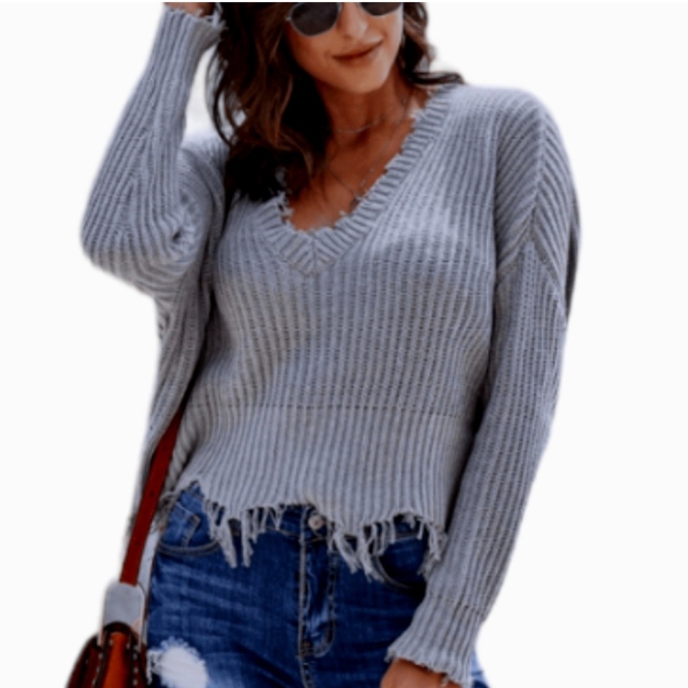 Love Tree - Gray V-Neck Ribbed Sweater (Gently Worn)